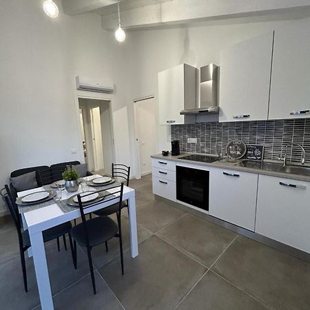 Family House Apartamento Porto Torres Exterior foto